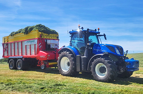 Potinger forage wagon with selmech additive tank kit mounted